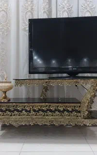 میز تی وی  برنز