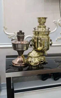 سماور برنجی روسی به همراه قوری و گردسوز