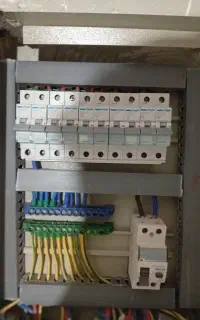 برقکار ساختمان