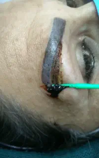 اموزش وخدمات میکروپیگمنتیشن صورت وبدن بانوان