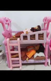 تخت دوطبقه با عروسک