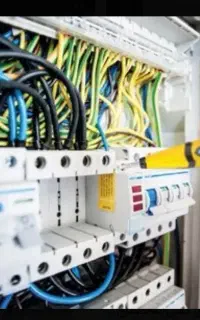سیم کشی و برقکاری-رفع اتصال برق -تلفن -تعمیر آیفون