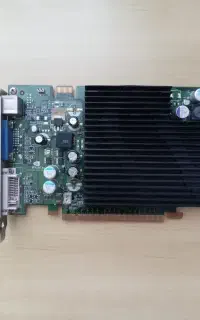 کارت گرافیک GeForce 7600GS 256M بسیار سالم کم کار