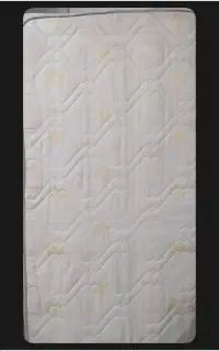 تخت و تشک