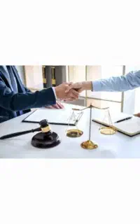 وکیل پایه یک دادگستری و مشاور حقوقی