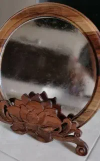 ایینه چوبی