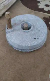 آسیاب سنگی قدیمی