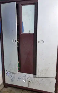 کمد لباسی فلزی