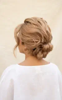 میکاپ کار