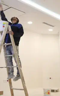 نقاشی ساختمان تر و تمیز