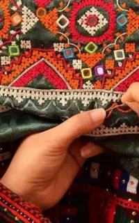 نیازمندنیروی سوزن دوز