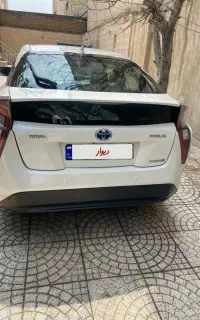 تویوتا پریوس تیپ B