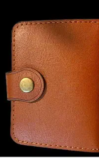 یک عدد کیف کارت قهوه ای گم شده