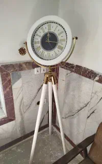 ساعت سه پایه