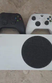 xbox series s (معاوضه با ایفون )