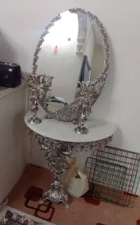آینه و شمعدون برنز