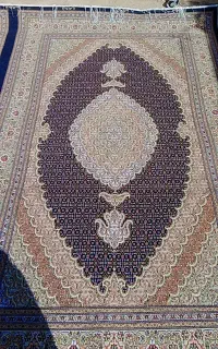 فرش دستباف ماهی