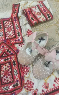 لباس و کفش بچگانه