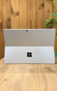 سرفیس پرو ۴ .پردازنده i7 . حافظه ۲۵۶ SSD . رم ۱۶