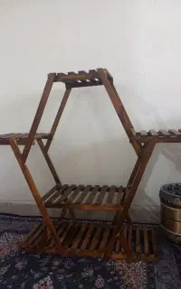 دو عدد استند چوبی سالم دونه ای ۸۰۰ قیمت مقطوع