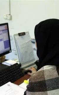 کارمند شرکت تولیدی