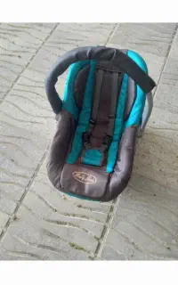 کالسکه و کریر