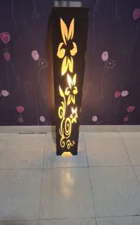آباژور ایستاده