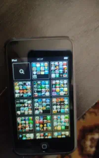 ایپادتاچ سری اول (ipod touch)