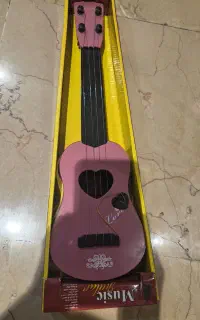 گیتار اسباب بازی‌