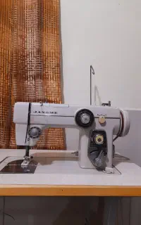 چرخ خیاطی