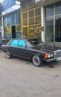 بنز ۲۳۰ دانشجویی