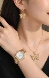 ساعت  شیک هایکلاس