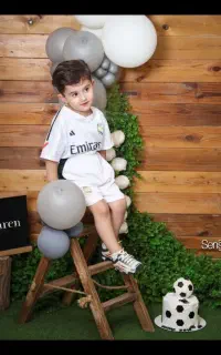 عکاسی و فیلمبرداری به مدیریت خانم