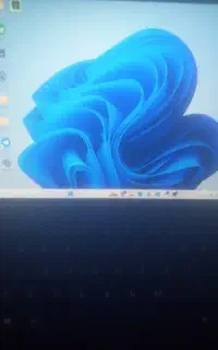 سرفیس ۵ پرو سیمکارت خور و رم خور