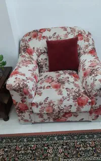 مبلمان راحتی و میز ناهارخوری