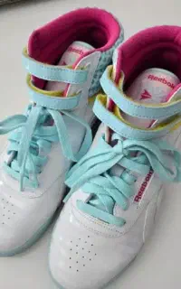 کتونی ورزشی زنانه reebok
