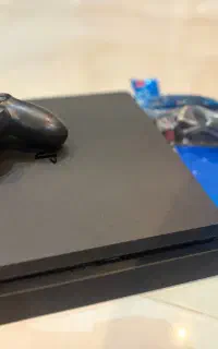PS4 Slim 1TB فوق‌العاده تمیز در حد نو