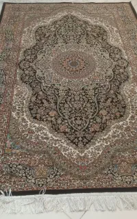 فرش مشکی