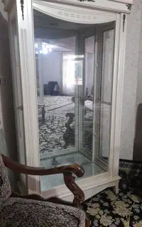 بوفه شیشه ای