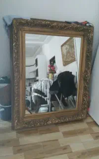 آینه بزرگ با قاب