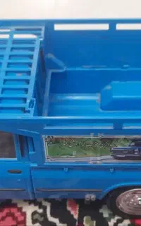 نیسان اسباب بازی
