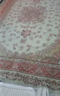 ۲عدد قالی تمیز