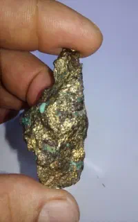 سنگ طلا  بسیار زیبا و جذاب  فوق العاده کلکسیونی