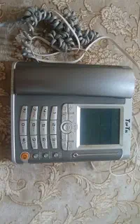 تلفن رو میزی