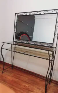 آینه و کنسول