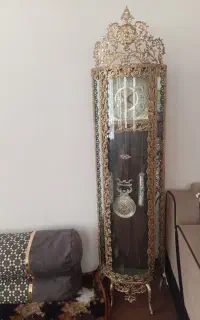 ساعت ایستاده برنزی