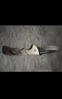 یک عدد چاقو تیز خارجی