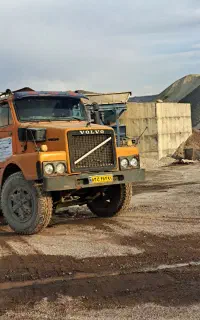 سرویس کار و یک نفر کمک بلوکزن