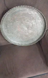 یدونه مجمه بزرگ دهنه ۶۰ قدیمی..یدونه هم سینی کوچیک