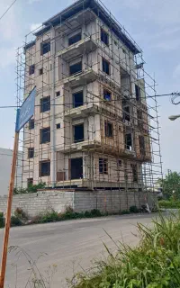 کارگر دائم برای سیمانکاری نما رومی